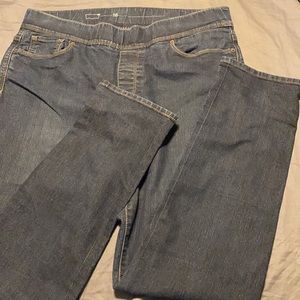 Levi’s dark wash women’s 16 jeggings